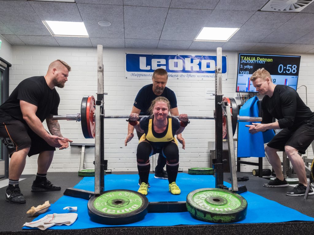 Voimaharjoittelu Ylöjärvi Tampere Nokia. Voimavalmennus, voimanostovalmennusYlöjärvi. Personal trainer Ylöjärvi. PT Tampere