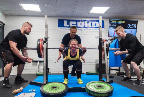 Voimaharjoittelu Ylöjärvi Tampere Nokia. Voimavalmennus, voimanostovalmennusYlöjärvi. Personal trainer Ylöjärvi. PT Tampere